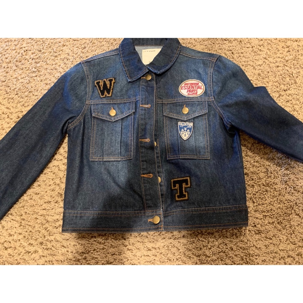 Jean jacket with patches